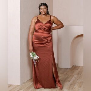 NWT REVELRY RORY SATIN BRIDESMAID DRESS IN CINNAMON ROSE ✨